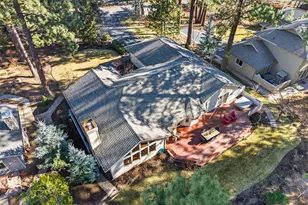 60749 Golf Village Loop, Bend, OR 97702 - Photo 17