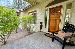 60749 Golf Village Loop, Bend, OR 97702 - Photo 13