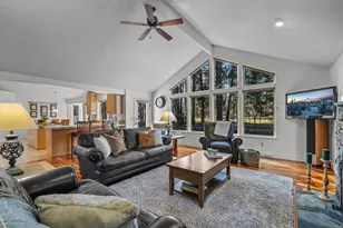 60749 Golf Village Loop, Bend, OR 97702 - Photo 23