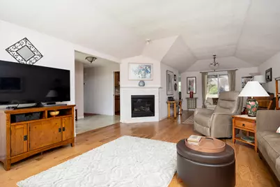 125 Freshwater Drive, Phoenix, OR 97535 - Photo 5