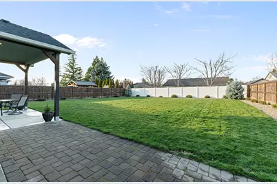 1043 Arrowhead Trail, Eagle Point, OR 97524 - Photo 25