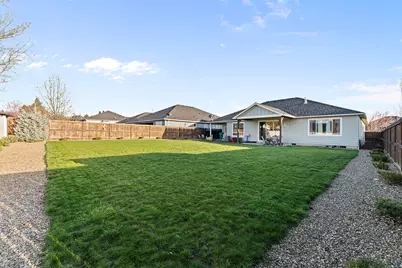 1043 Arrowhead Trail, Eagle Point, OR 97524 - Photo 31