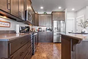 1043 Arrowhead Trail, Eagle Point, OR 97524 - Photo 9