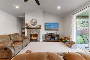 1043 Arrowhead Trail, Eagle Point, OR 97524 - Photo 11