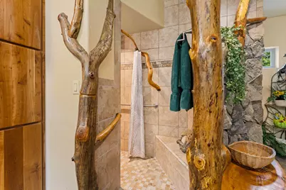 211 Shorthorn Gulch Road, Grants Pass, OR 97526 - Photo 29