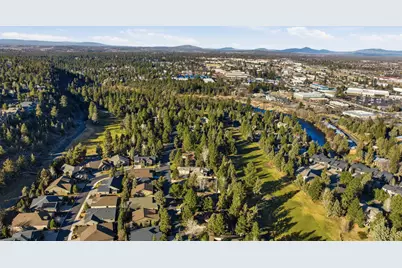 3076 NW Clubhouse Drive, Bend, OR 97703 - Photo 55