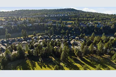 3076 NW Clubhouse Drive, Bend, OR 97703 - Photo 77