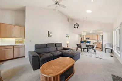 3076 NW Clubhouse Drive, Bend, OR 97703 - Photo 7