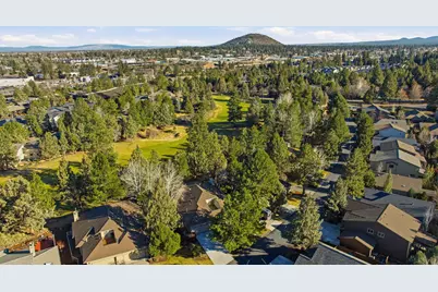 3076 NW Clubhouse Drive, Bend, OR 97703 - Photo 73