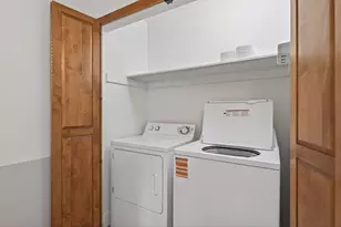 1880 NW Shevlin Park Rd, Bend, OR 97703 - Photo 13