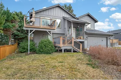 20726 Russell Drive, Bend, OR 97701 - Photo 1