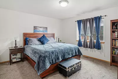 210 NW 27th Court, Redmond, OR 97756 - Photo 15