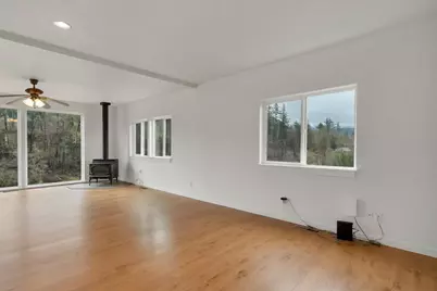 33910 Railroad Avenue, Gates, OR 97346 - Photo 9