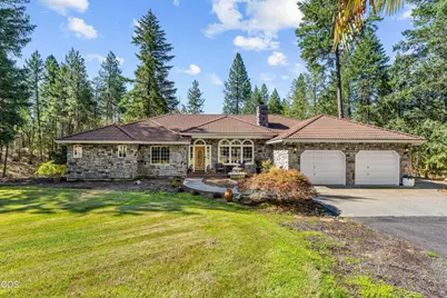 313 Eagle Ridge Drive, Grants Pass, OR 97526 - Photo 3