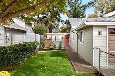 1088 E Park Street, Grants Pass, OR 97527 - Photo 5