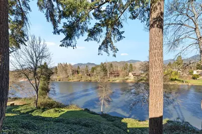 1088 E Park Street, Grants Pass, OR 97527 - Photo 37