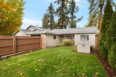 1088 E Park Street, Grants Pass, OR 97527 - Photo 7