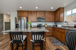 1153 Annalise St, Central Point, OR 97502 - Photo 7