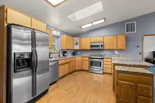 1100 Riverbanks Rd, Grants Pass, OR 97527 - Photo 17