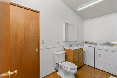 1100 Riverbanks Road, Grants Pass, OR 97527 - Photo 15