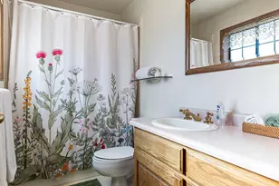 1352 E Park St, Grants Pass, OR 97527 - Photo 31