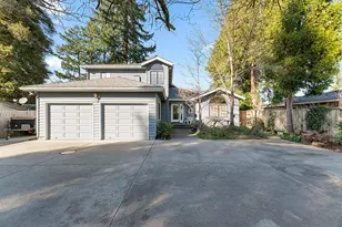 1352 E Park St, Grants Pass, OR 97527 - Photo 47