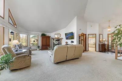 1352 E Park Street, Grants Pass, OR 97527 - Photo 13