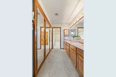 1352 E Park Street, Grants Pass, OR 97527 - Photo 25