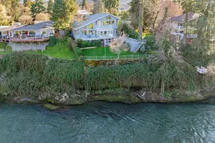 1352 E Park St, Grants Pass, OR 97527 - Photo 3