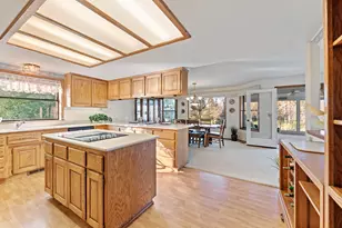 1352 E Park St, Grants Pass, OR 97527 - Photo 21