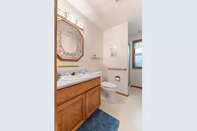 1352 E Park Street, Grants Pass, OR 97527 - Photo 27