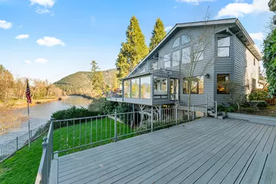 1352 E Park Street, Grants Pass, OR 97527 - Photo 45