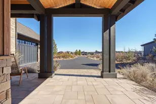 19136 Cartwright Ct, Bend, OR 97702 - Photo 5