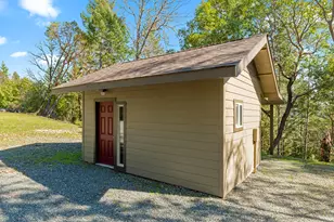1095 Ingalls Ln, Grants Pass, OR 97527 - Photo 21
