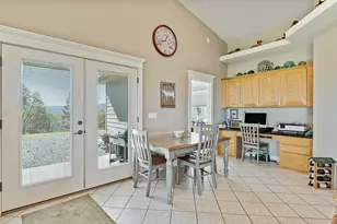 1095 Ingalls Ln, Grants Pass, OR 97527 - Photo 7