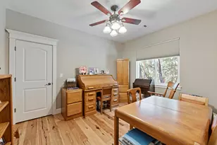 1095 Ingalls Ln, Grants Pass, OR 97527 - Photo 17