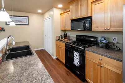 61209 Dayspring Drive, Bend, OR 97702 - Photo 3