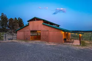 25271 Alfalfa Market Rd, Bend, OR 97701 - Photo 29