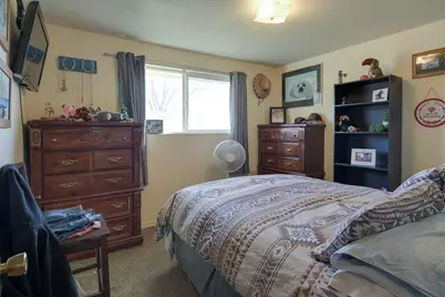 2080 NW 12th Street, Redmond, OR 97756 - Photo 17