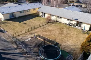 2080 NW 12th St, Redmond, OR 97756 - Photo 7