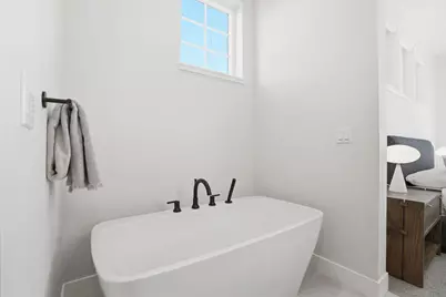 3068 NW Blodgett Way, Bend, OR 97703 - Photo 35