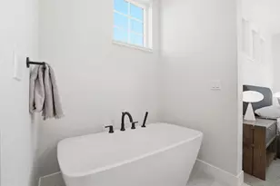 3068 NW Blodgett Wy, Bend, OR 97703 - Photo 35