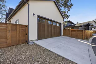 3068 NW Blodgett Wy, Bend, OR 97703 - Photo 63