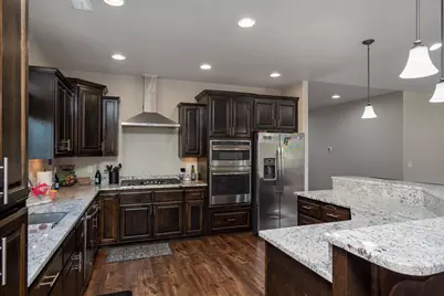 936 Arrowhead Trail, Eagle Point, OR 97524 - Photo 3