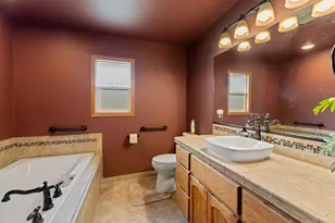 7511 Hugo Rd, Grants Pass, OR 97526 - Photo 11