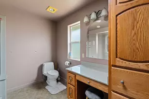 7511 Hugo Rd, Grants Pass, OR 97526 - Photo 21