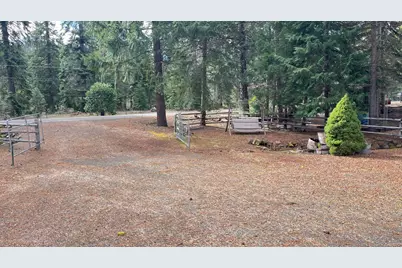 4836 Hyatt Prairie Road, Ashland, OR 97520 - Photo 13