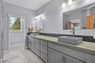 69205 Hawksflight Dr, Sisters, OR 97759 - Photo 41