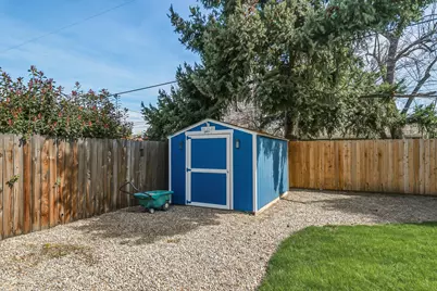 1733 Howell Avenue, Medford, OR 97501 - Photo 7