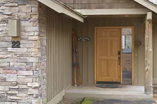 57561 Whistler Ln, Sunriver, OR 97707 - Photo 3